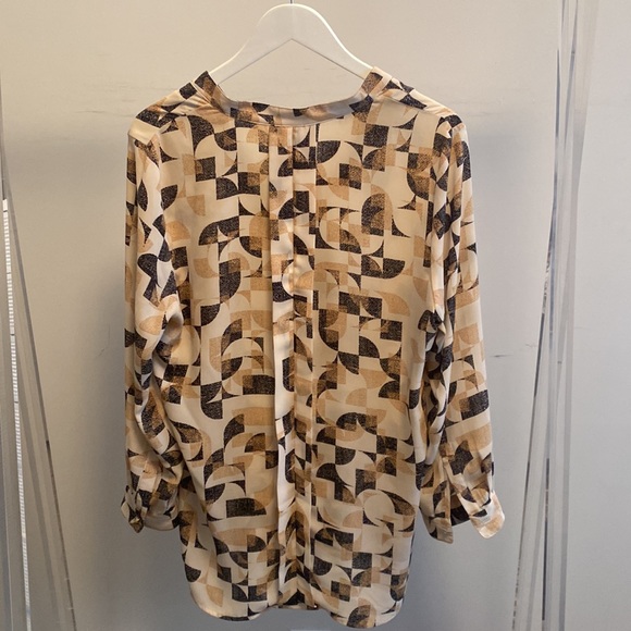 Vince Camuto Long Blouse - Picture 4 of 5